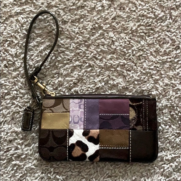 Coach wristlet - Picture 1 of 1
